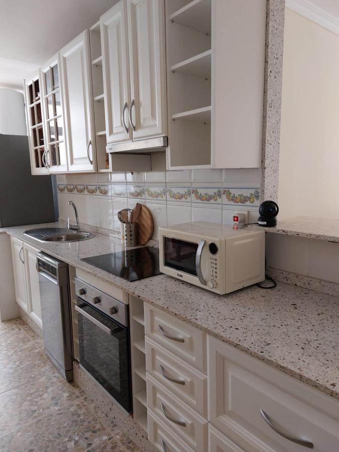 Ampurdan, Piscina, Vistas, 10 Min De La Playa Apartment Torre Del Mar Luaran gambar